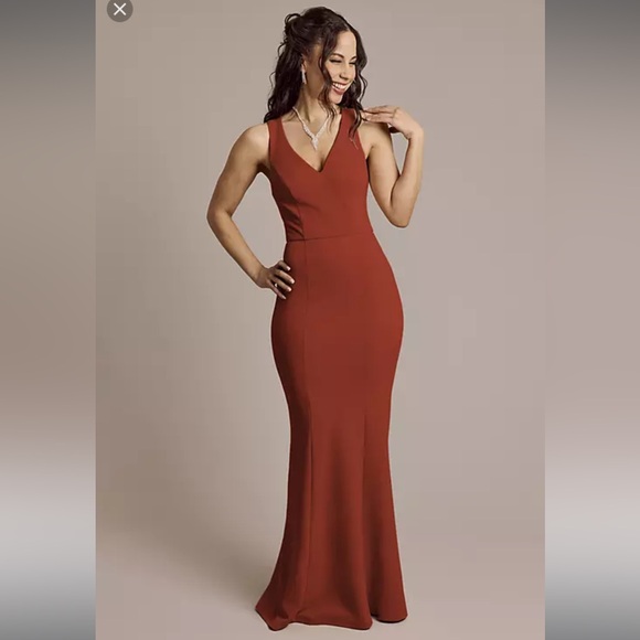 David's Bridal Dresses & Skirts - Crepe Tank Mermaid Dress with Back Knot